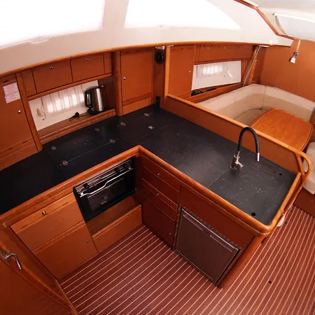Narayana Sailing Yacht Hotel