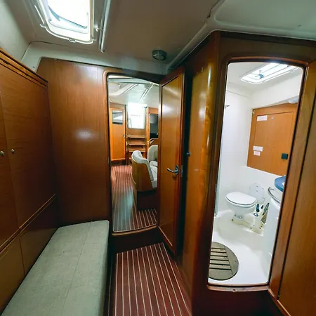 Narayana Sailing Yacht Hotel Figueira da Foz